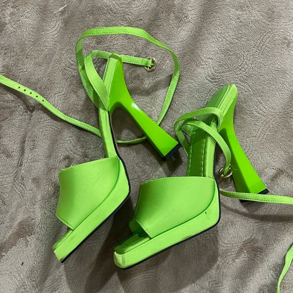 Steve Madden Heels - Picture 5 of 11